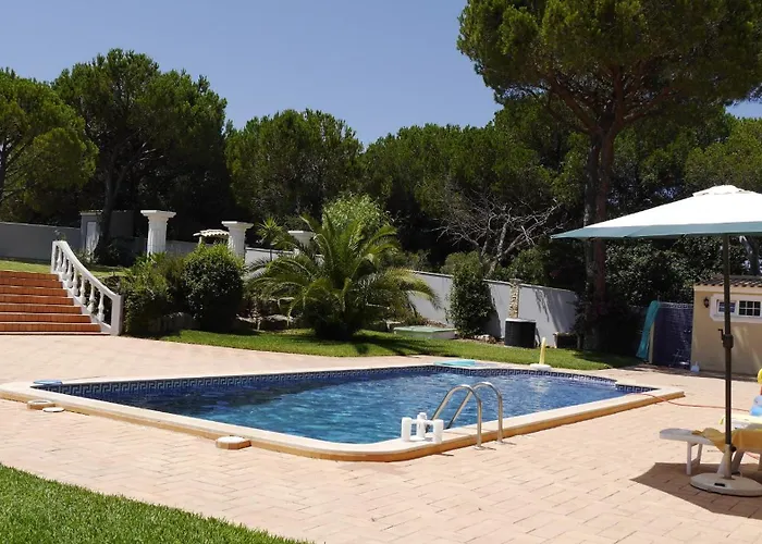 Villa Luxury Villa-4xensuite-priv Pool-5 Min Beach-3500qm Garden-unique Place-1min Sol Golf Quarteira